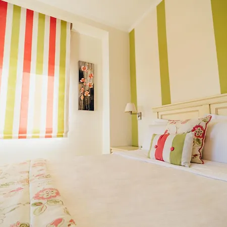 To Spiti Tis Sofias Kastoria