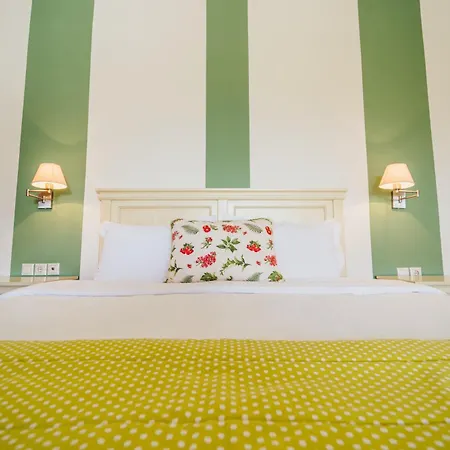 To Spiti Tis Sofias Guest house 4*