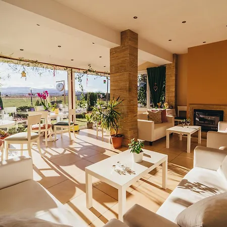 To Spiti Tis Sofias Guest house 4*