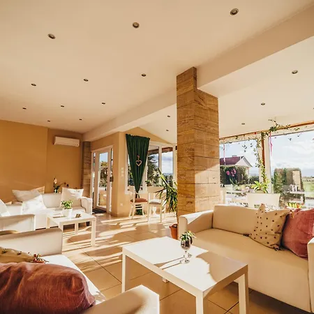 Guest house To Spiti Tis Sofias Kastoria