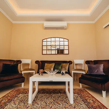 To Spiti Tis Sofias 4* Kastoria