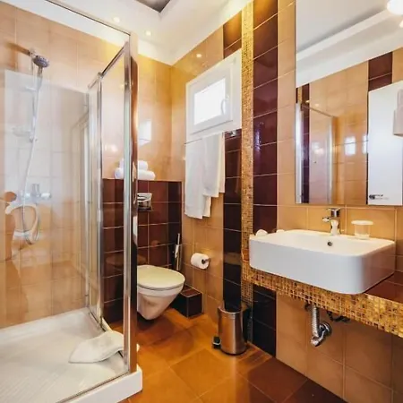 To Spiti Tis Sofias Pensionat 4*